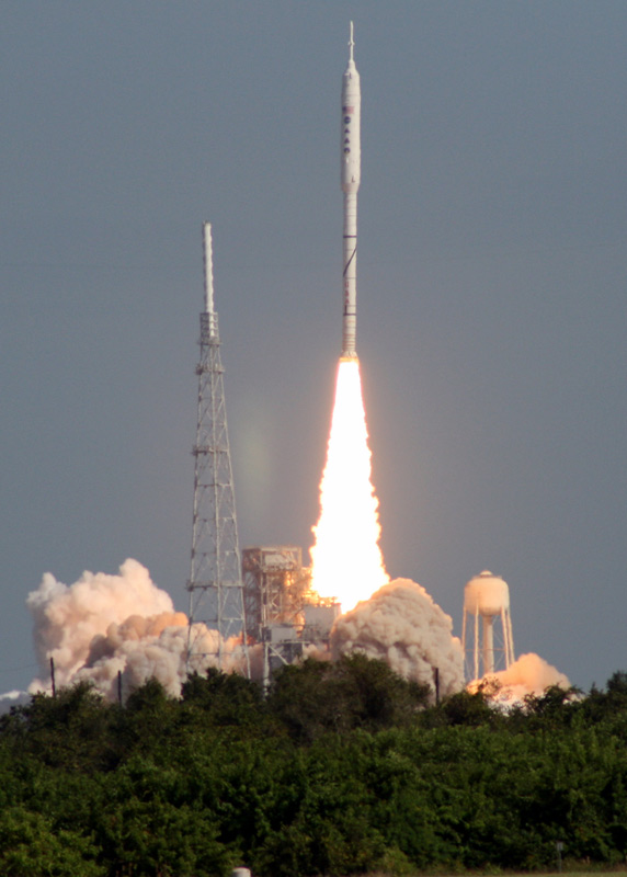 NASA Perplexed Over New Rocket's Parachute Failure